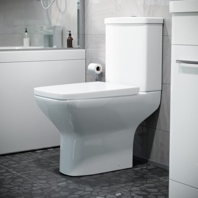 Ari Rimless Close Coupled WC Toilet Pan. Cistern and Slim Soft Close Seat - Image 3