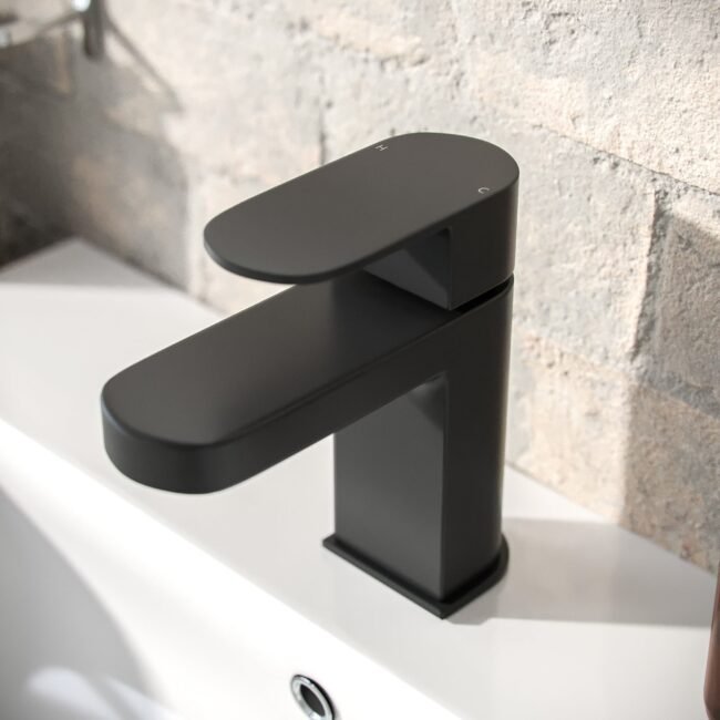 Eclipse Contemporary Matte Black Basin Sink Mono Mixer Tap - Image 4