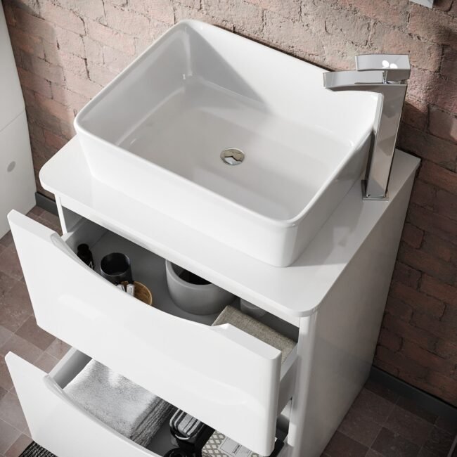 Merton White 600mm Bathroom Freestanding Vanity Unit With Square Ceramic Countertop 485mm Basin - Image 3