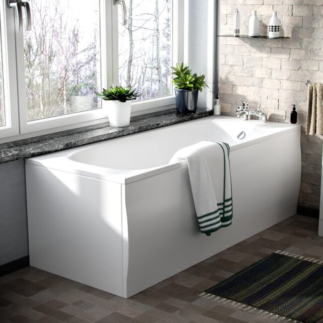Ellen Suite 1700mm Bathtub. 450mm White Basin Vanity & Close Coupled Toilet - Image 3