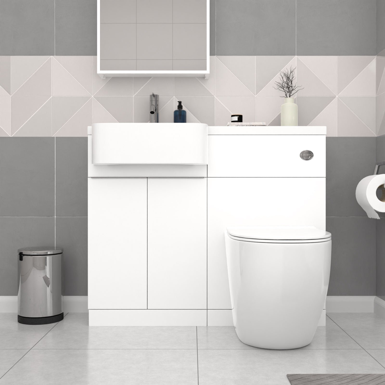 Bretford White L-Shaped LH 1700mm Shower Bath With Screen. Basin Vanity Unit With Handle & BTW Toilet Suite - Image 6