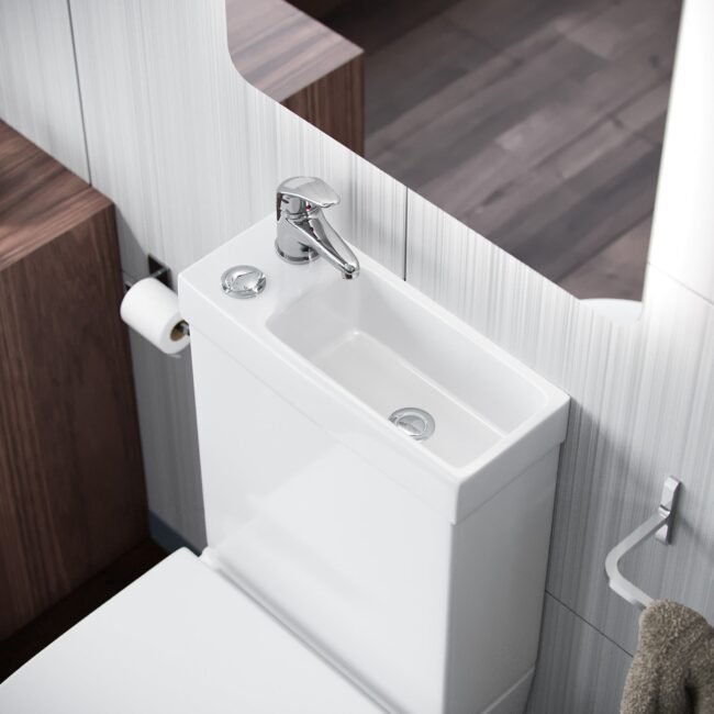 Pilton 2 in 1 Close Coupled Pan. Cistern And Round PP Toilet Seat - Image 2